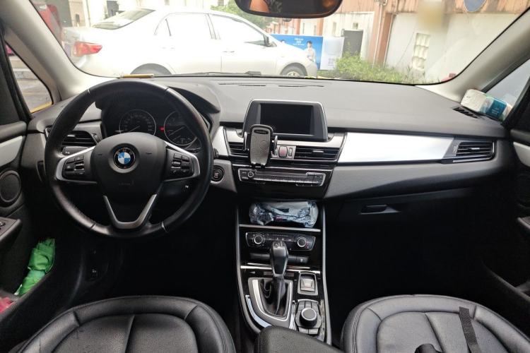Used BMW 2 Series Active Tourer 2016 218i Fashion Model Center Console