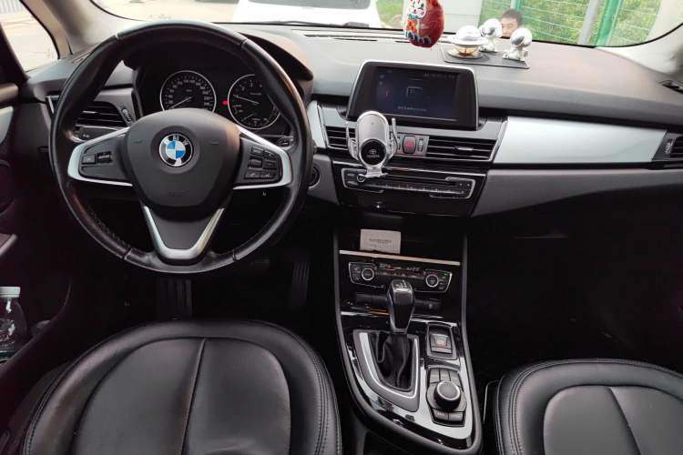Used BMW 2 Series Active Tourer 2016 218i Leading Model Center Console