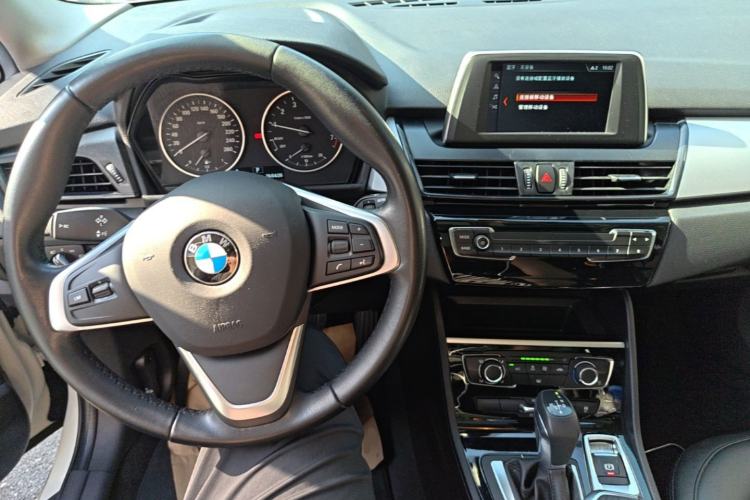 Used BMW 2 Series Active Tourer 2016 218i Fashion Model Center Console