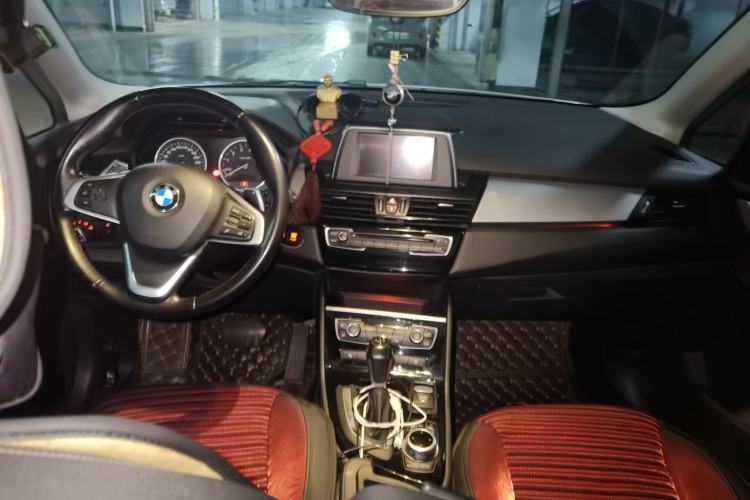 Used BMW 2 Series Active Tourer 2016 220i Luxury Edition Center Console