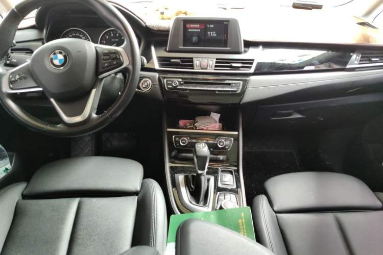 Used BMW 2 Series Active Tourer 2016 218i Sports Design Package Center Console