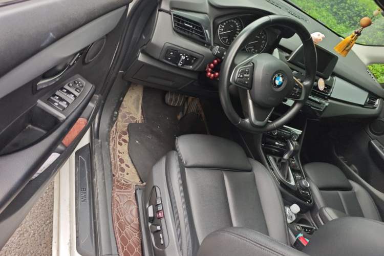 Used BMW 2 Series Active Tourer 2016 220i Luxury Edition Driver Seat