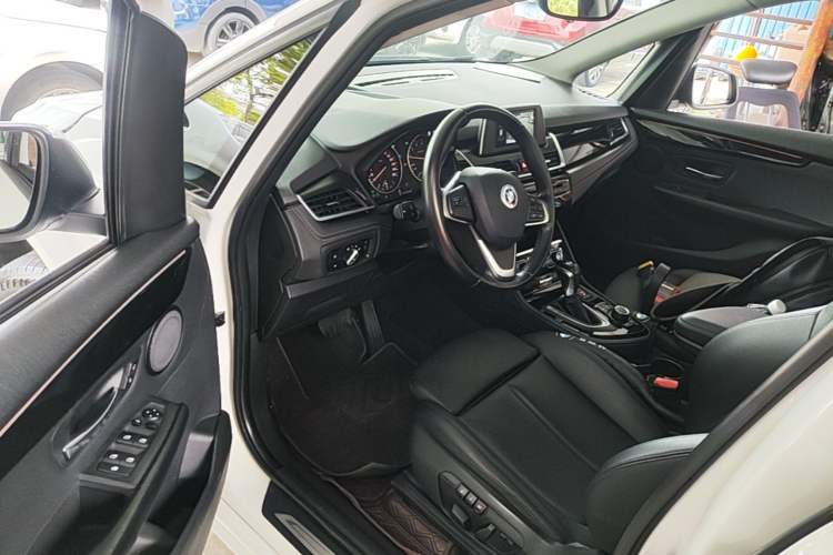 Used BMW 2 Series Active Tourer 2016 218i Sports Design Package Driver Seat