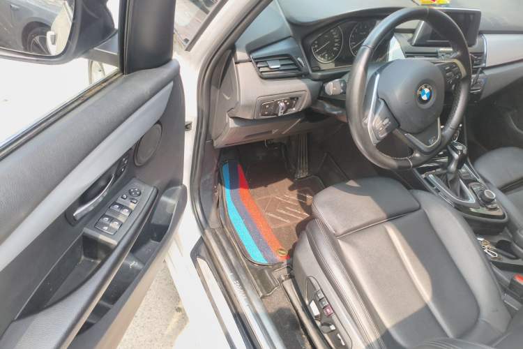 Used BMW 2 Series Active Tourer 2016 220i Luxury Edition Driver Seat