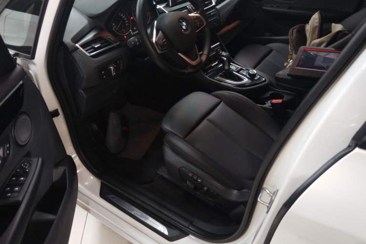 Used BMW 2 Series Active Tourer 2016 218i Sports Design Package Driver Seat