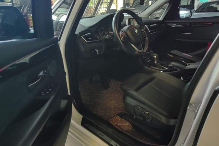 Used BMW 2 Series Active Tourer 2016 218i Sports Design Package Driver Seat