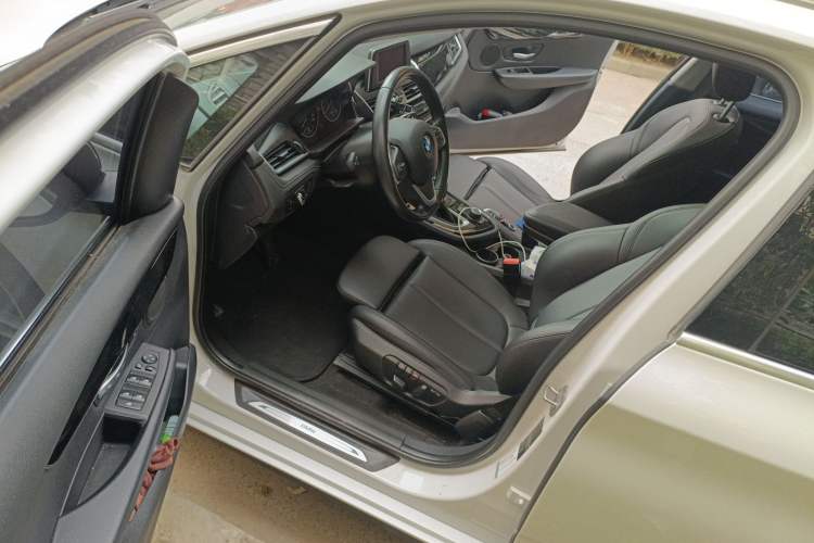 Used BMW 2 Series Active Tourer 2016 218i Sports Design Package Driver Seat