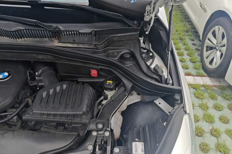 Used BMW 2 Series Active Tourer 2016 218i Fashion Model Engine Bay Left