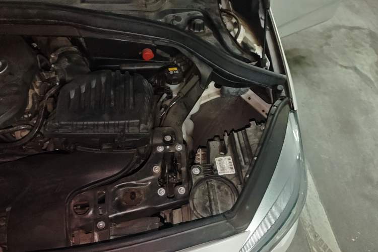 Used BMW 2 Series Active Tourer 2016 218i Leading Model Engine Bay Left