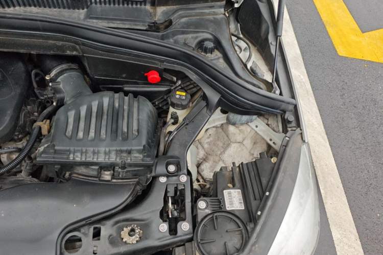 Used BMW 2 Series Active Tourer 2016 218i Fashion Model Engine Bay Left