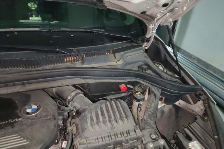 Used BMW 2 Series Active Tourer 2016 218i Fashion Model Engine Bay Left