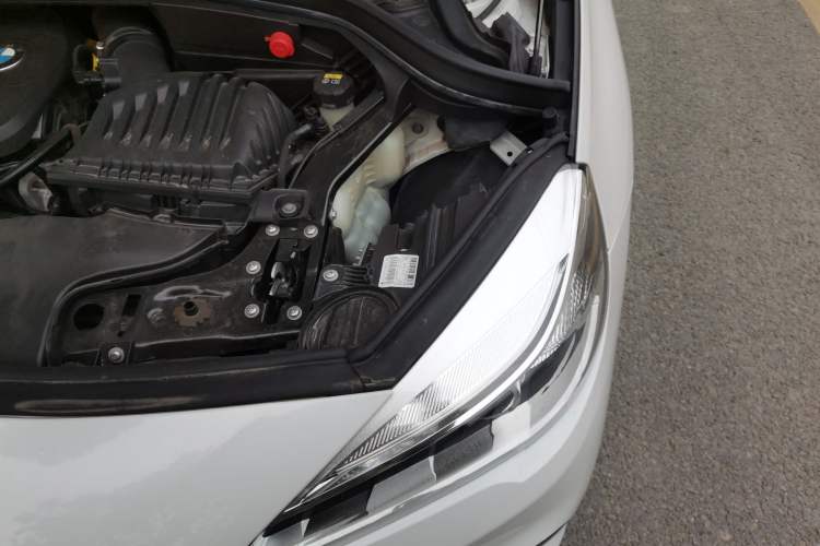 Used BMW 2 Series Active Tourer 2016 218i Sports Design Package Engine Bay Left