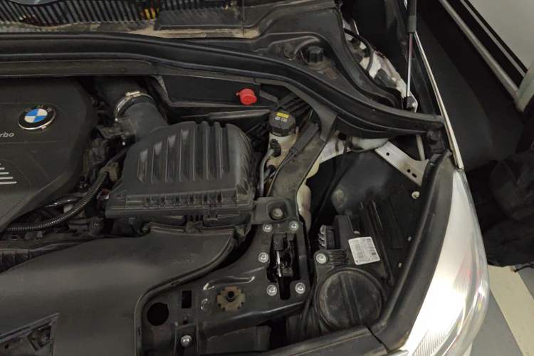 Used BMW 2 Series Active Tourer 2016 218i Leading Model Engine Bay Left