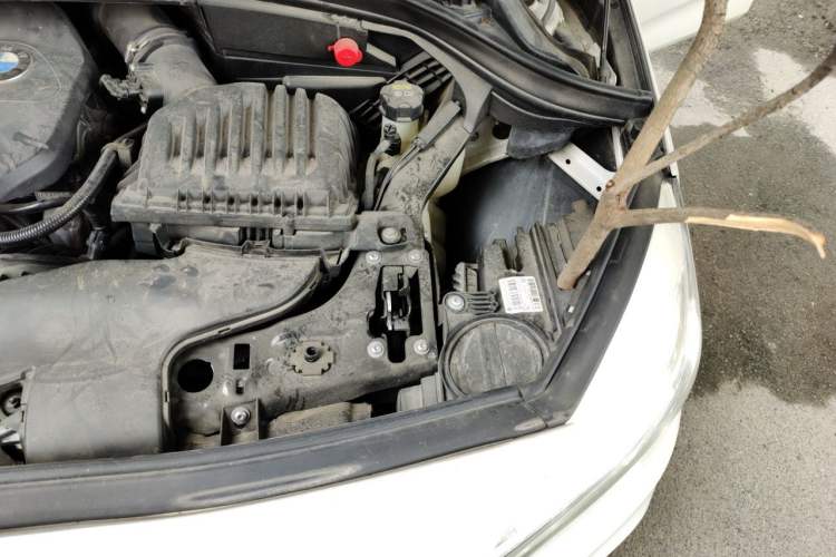 Used BMW 2 Series Active Tourer 2016 218i Sports Design Package Engine Bay Left