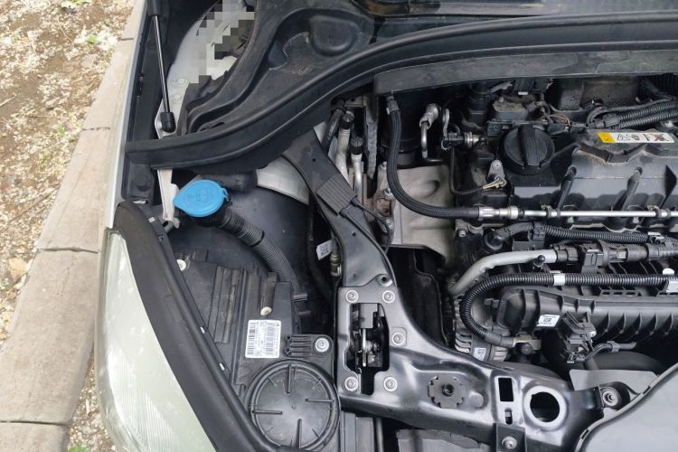 Used BMW 2 Series Active Tourer 2016 218i Fashion Model Engine Bay Right
