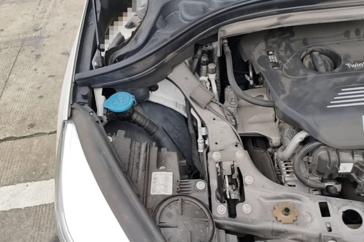 Used BMW 2 Series Active Tourer 2016 218i Fashion Model Engine Bay Right