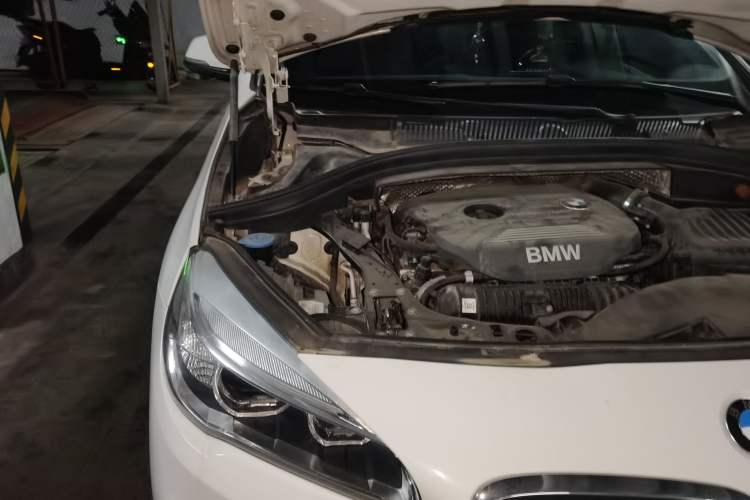Used BMW 2 Series Active Tourer 2016 220i Luxury Edition Engine Bay Right