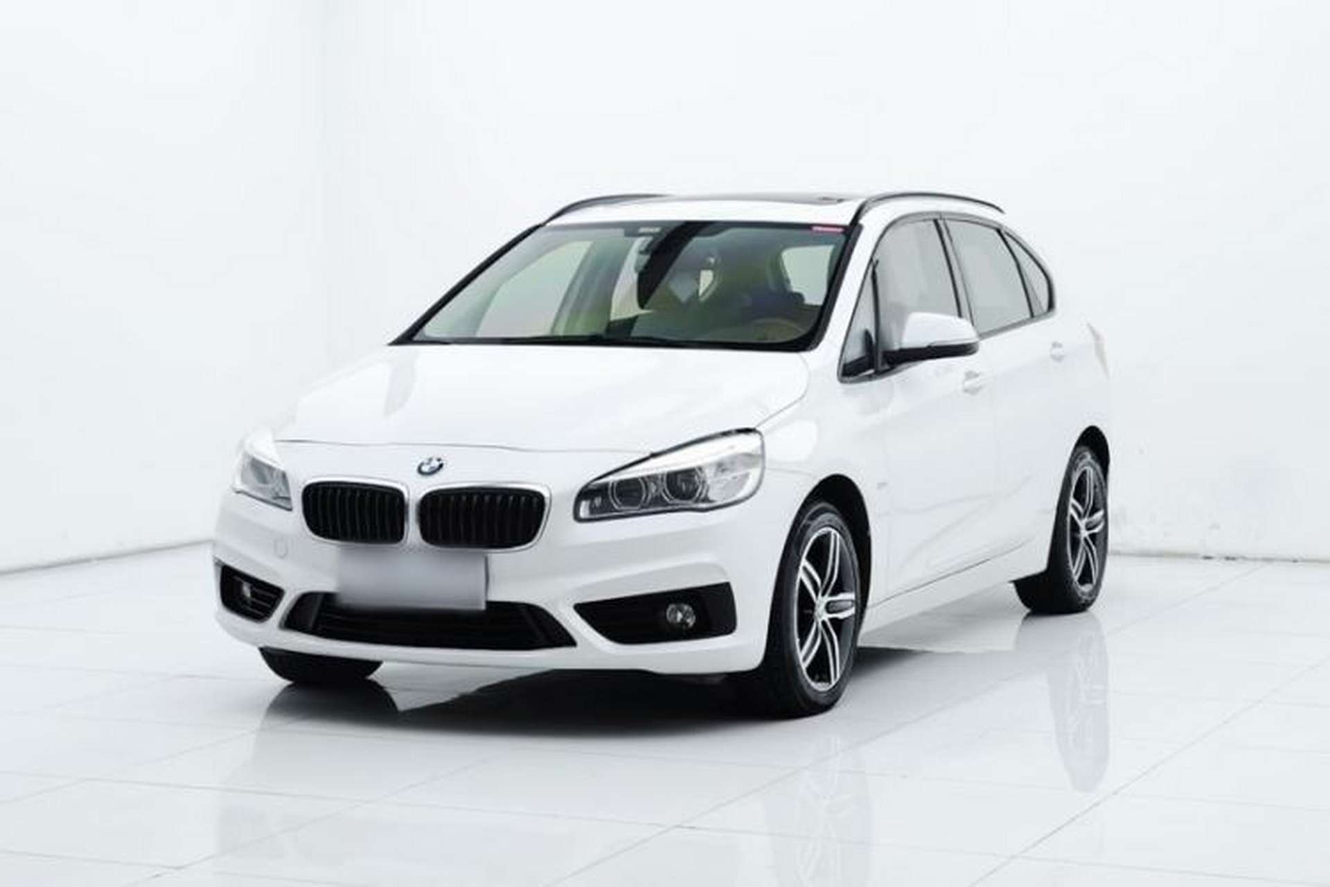 Used BMW 2 Series Active Tourer 2016 218i Sports Design Package Exterior 2