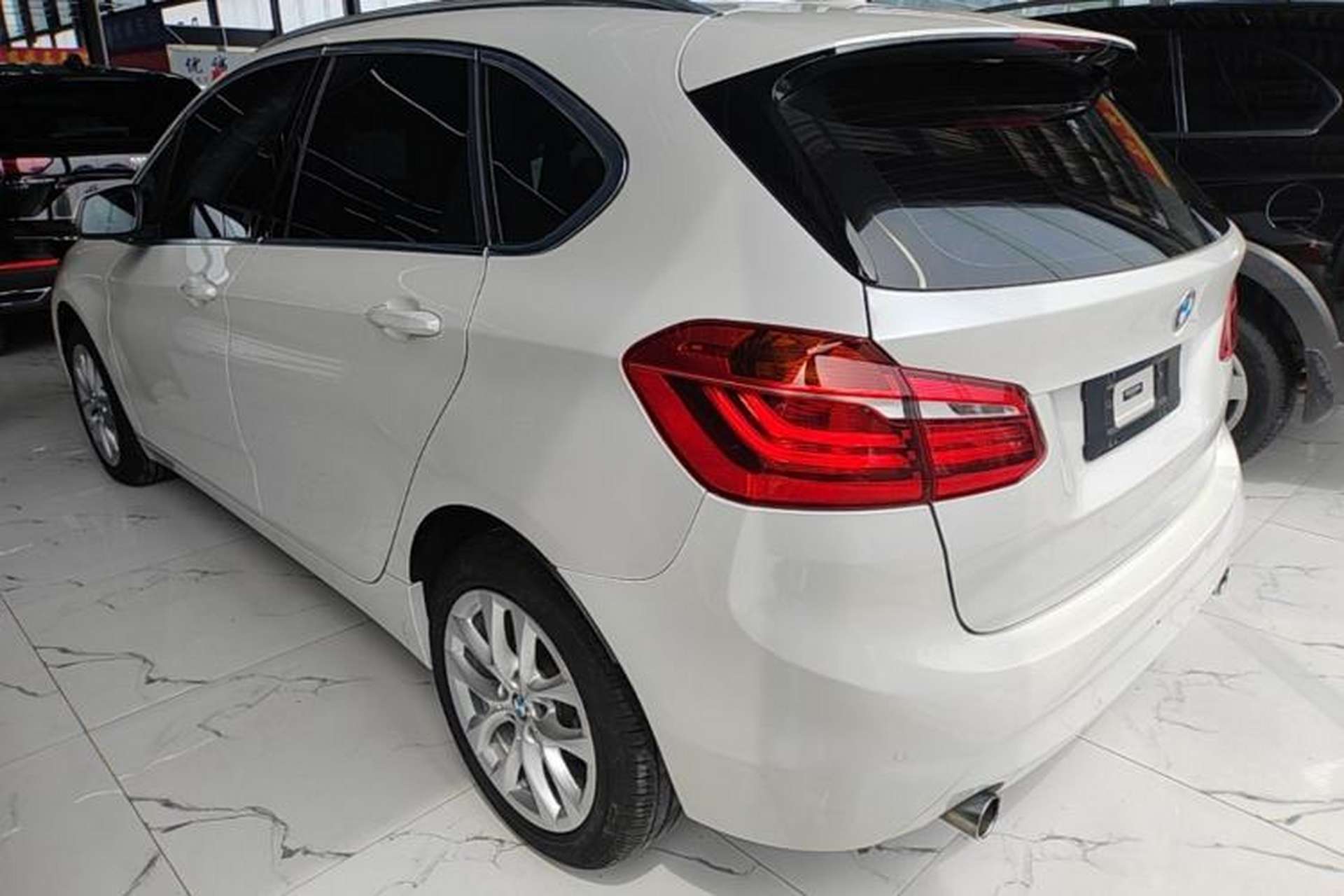 Used BMW 2 Series Active Tourer 2016 220i Luxury Edition Exterior 2