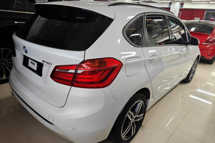 Used BMW 2 Series Active Tourer 2016 218i Sports Design Package Exterior 2