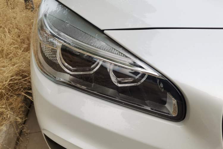 Used BMW 2 Series Active Tourer 2016 218i Sports Design Package Exterior 3