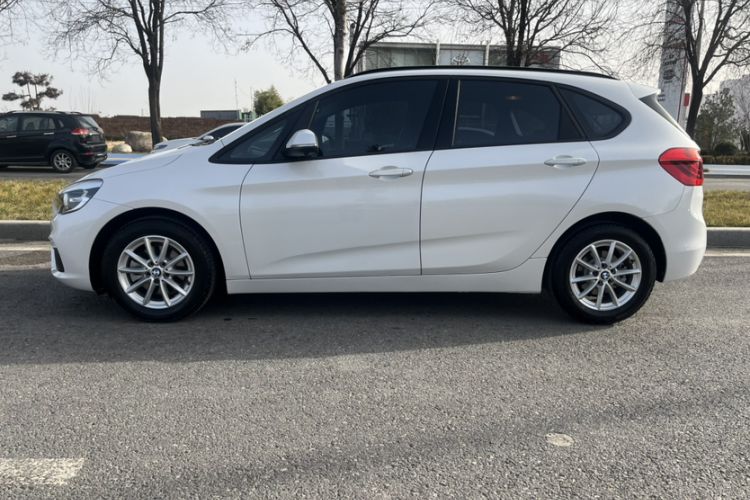 Used BMW 2 Series Active Tourer 2016 218i Fashion Model Exterior 3