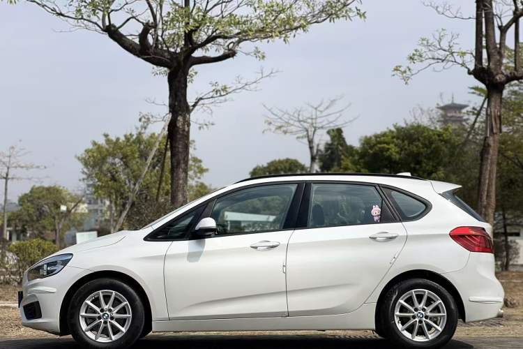 Used BMW 2 Series Active Tourer 2016 218i Fashion Model Exterior 3