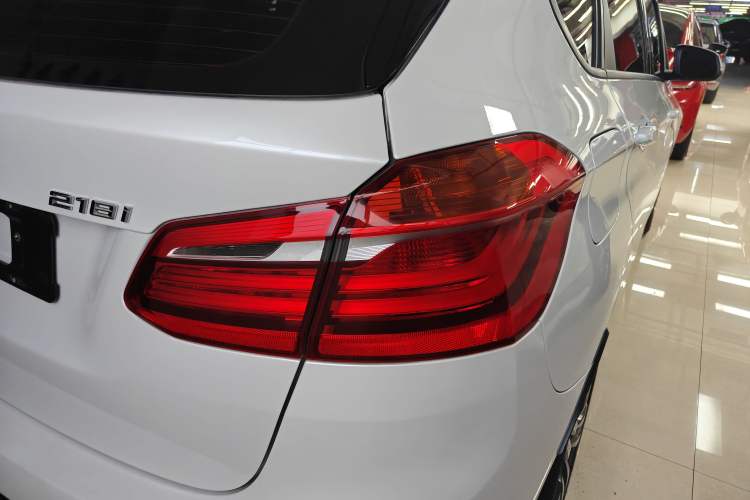 Used BMW 2 Series Active Tourer 2016 218i Sports Design Package Exterior 3
