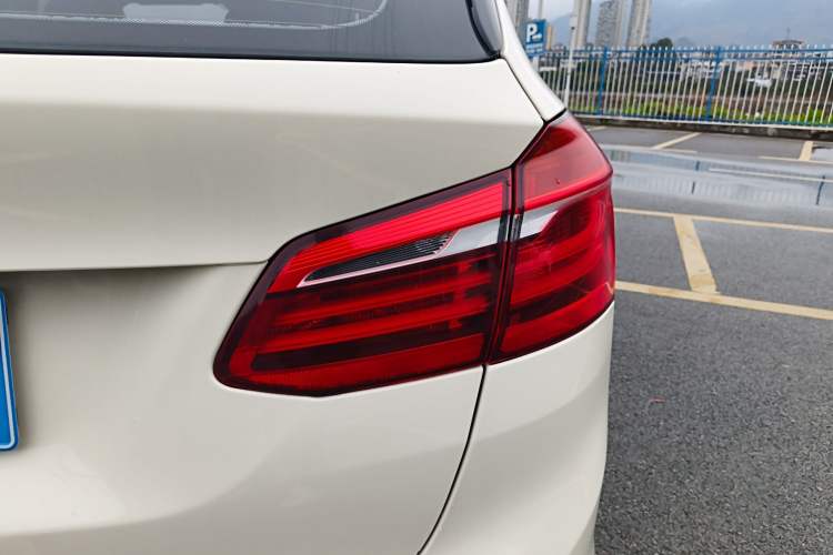 Used BMW 2 Series Active Tourer 2016 218i Fashion Model Exterior 3