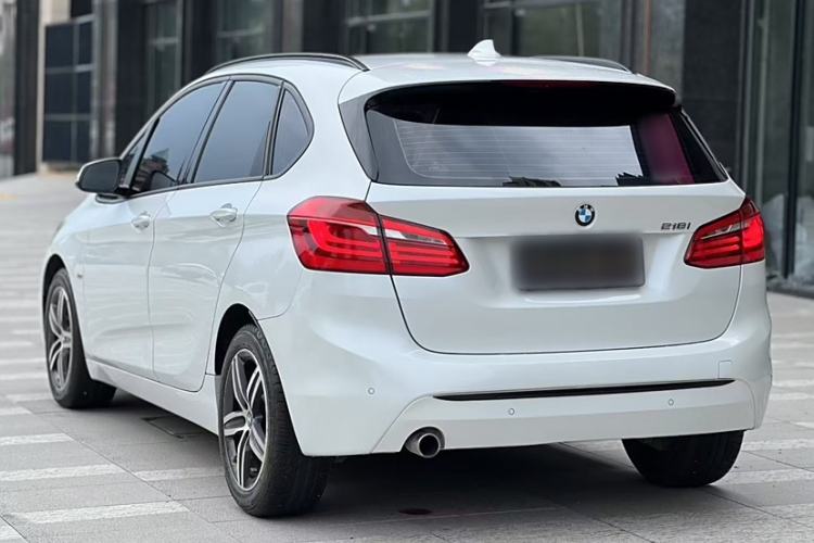 Used BMW 2 Series Active Tourer 2016 218i Sports Design Package Exterior 4