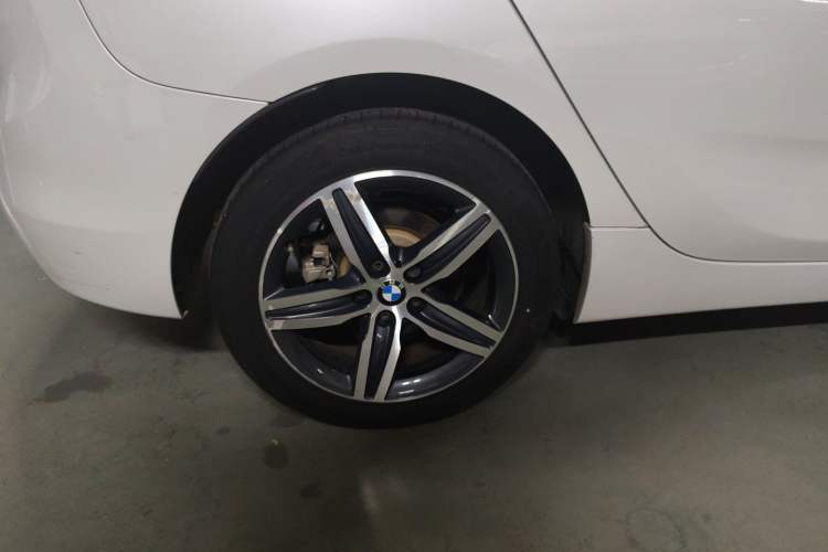 Used BMW 2 Series Active Tourer 2016 218i Sports Design Package Exterior 4