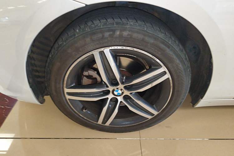 Used BMW 2 Series Active Tourer 2016 218i Sports Design Package Exterior 4