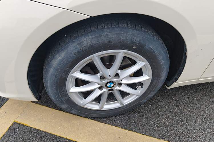 Used BMW 2 Series Active Tourer 2016 218i Fashion Model Exterior 4