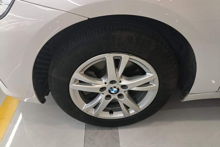 Used BMW 2 Series Active Tourer 2016 218i Leading Model Exterior 4