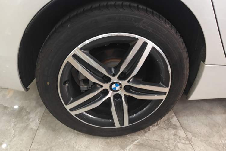 Used BMW 2 Series Active Tourer 2016 218i Sports Design Package Exterior 5