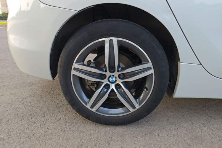 Used BMW 2 Series Active Tourer 2016 218i Sports Design Package Exterior 5