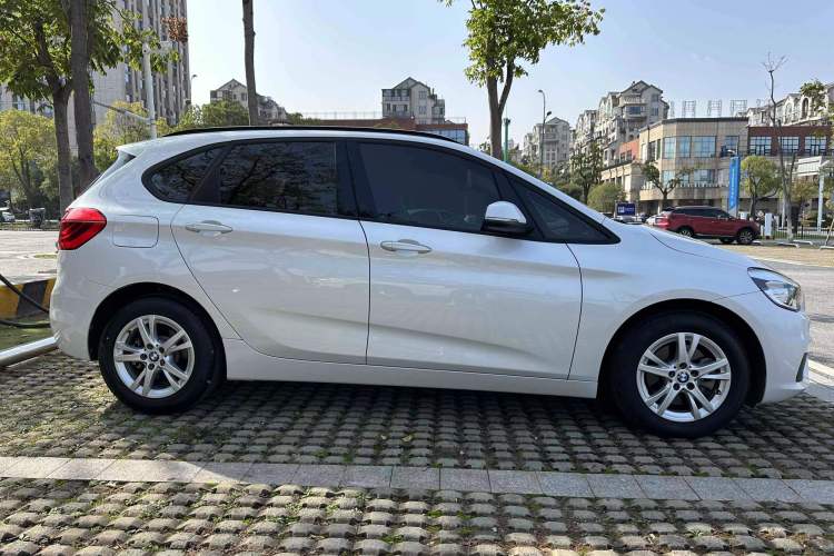 Used BMW 2 Series Active Tourer 2016 218i Leading Model Exterior 6