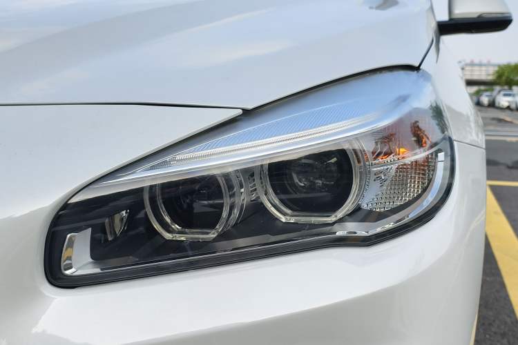 Used BMW 2 Series Active Tourer 2016 218i Sports Design Package Exterior 7