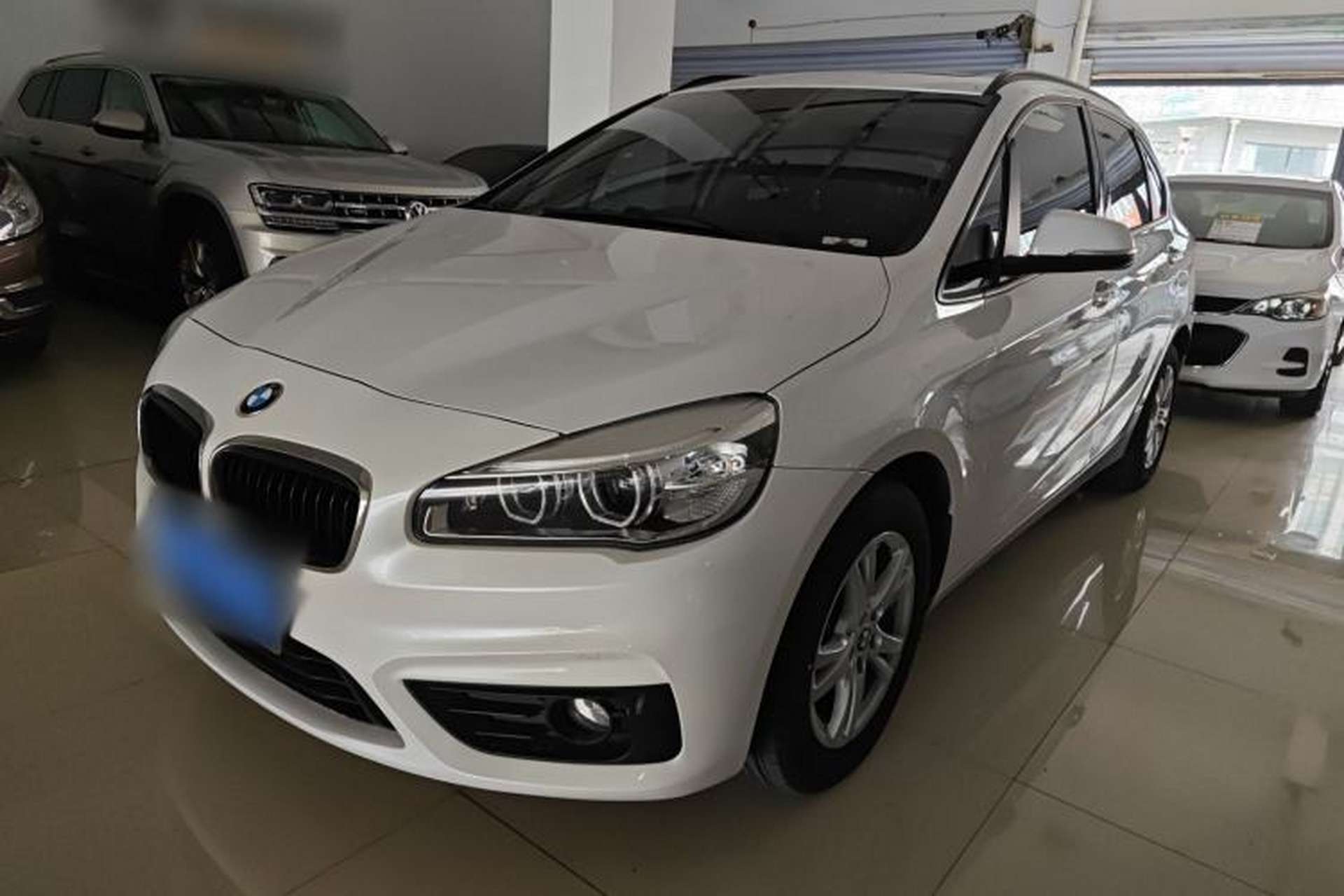 Used BMW 2 Series Active Tourer 2016 218i Leading Model Front Left 45 Deg