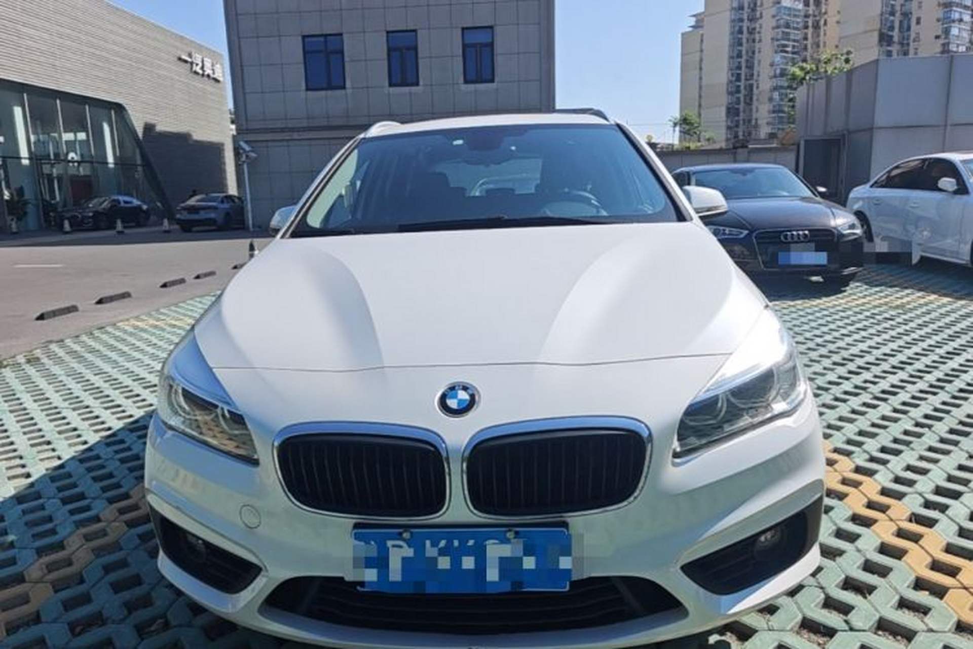 Used BMW 2 Series Active Tourer 2016 220i Luxury Edition Front