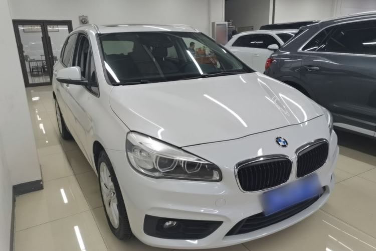 Used BMW 2 Series Active Tourer 2016 220i Luxury Edition Front Right 45 Deg