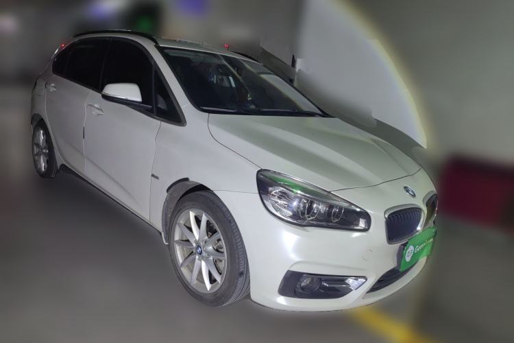 Used BMW 2 Series Active Tourer 2016 218i Fashion Model Front Right 45 Deg