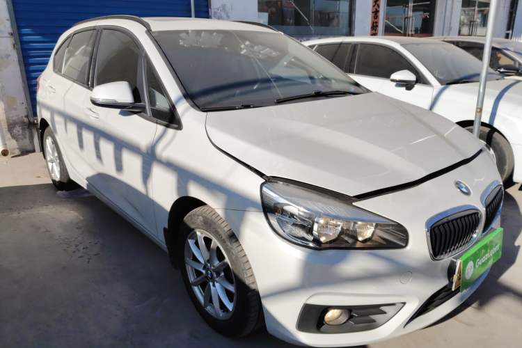 Used BMW 2 Series Active Tourer 2016 218i Fashion Model Front Right 45 Deg