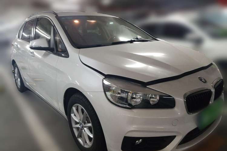 Used BMW 2 Series Active Tourer 2016 218i Fashion Model Front Right 45 Deg