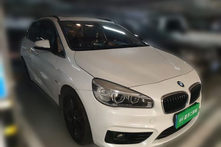 Used BMW 2 Series Active Tourer 2016 218i Sports Design Package Front Right 45 Deg