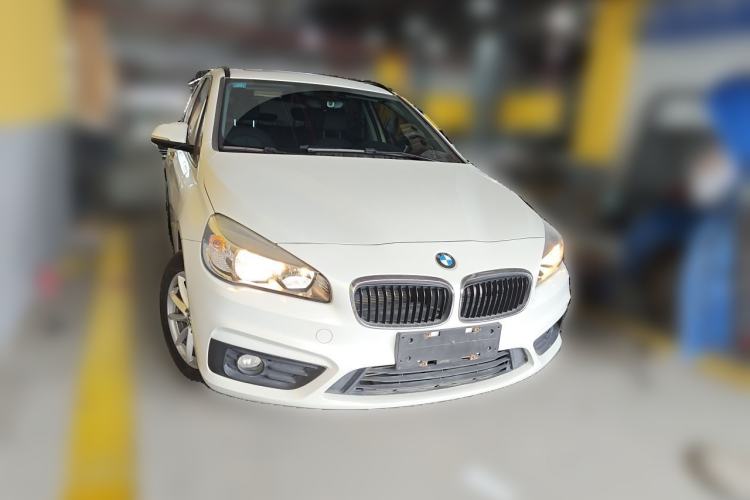 Used BMW 2 Series Active Tourer 2016 218i Fashion Model Front Right 45 Deg