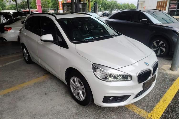 Used BMW 2 Series Active Tourer 2016 218i Leading Model Front Right 45 Deg