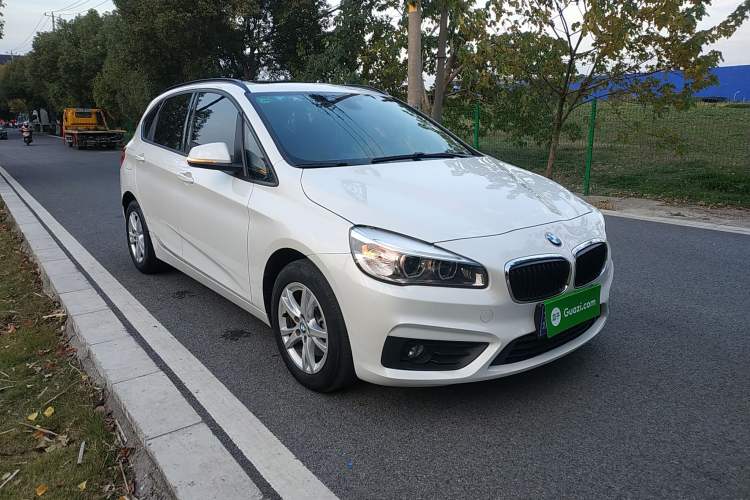 Used BMW 2 Series Active Tourer 2016 218i Leading Model Front Right 45 Deg