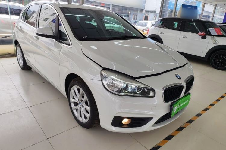 Used BMW 2 Series Active Tourer 2016 220i Luxury Edition Front Right 45 Deg