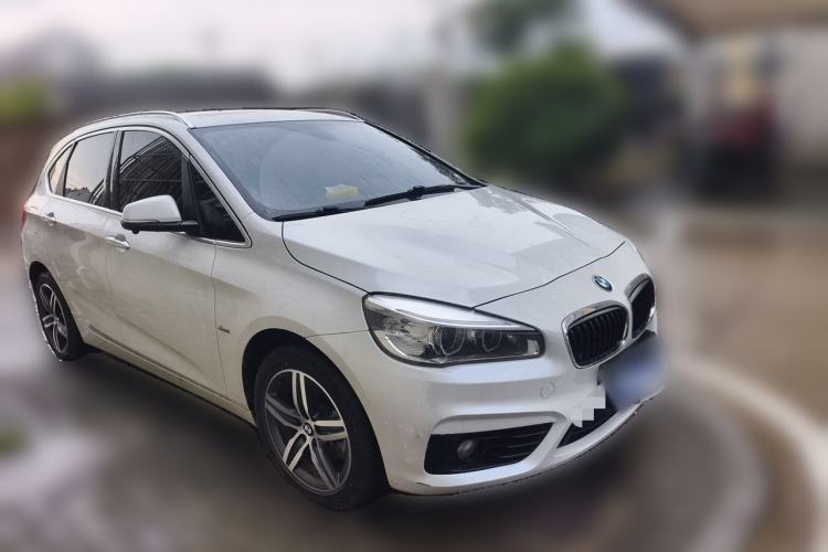 Used BMW 2 Series Active Tourer 2016 218i Sports Design Package Front Right 45 Deg